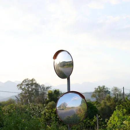 La Familia Luxury Private Maisonettes Near The Sea * غيتيو