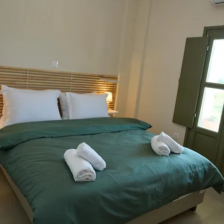 La Familia Luxury Private Maisonettes Near The Sea Apartment Gythio