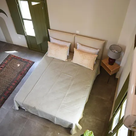 Apartment La Familia Luxury Private Maisonettes Near The Sea Gythio