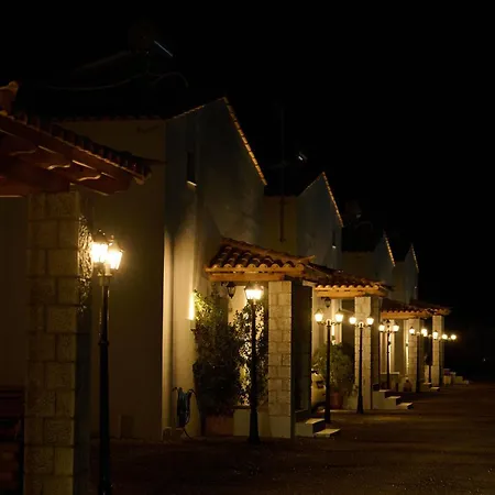 La Familia Luxury Private Maisonettes Near The Sea Apartment Gythio