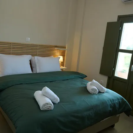 Apartamento La Familia Luxury Private Maisonettes Near The Sea Gytheio