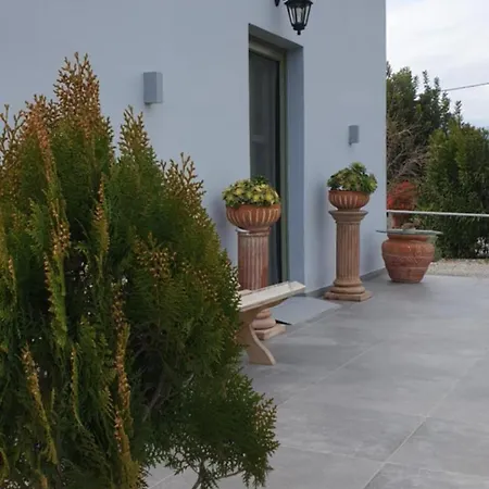 Apartment La Familia Luxury Private Maisonettes Near The Sea