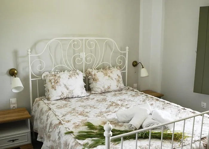 La Familia Luxury Private Maisonettes Near The Sea דירה