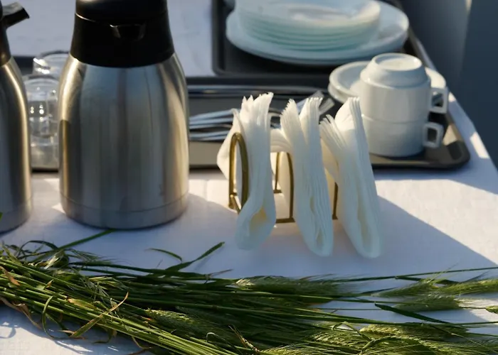 La Familia Luxury Private Maisonettes Near The Sea דירה