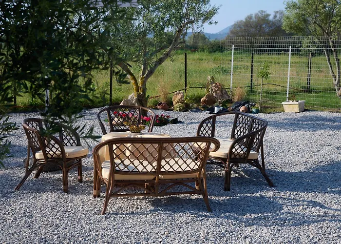 La Familia Luxury Private Maisonettes Near The Sea דירה *